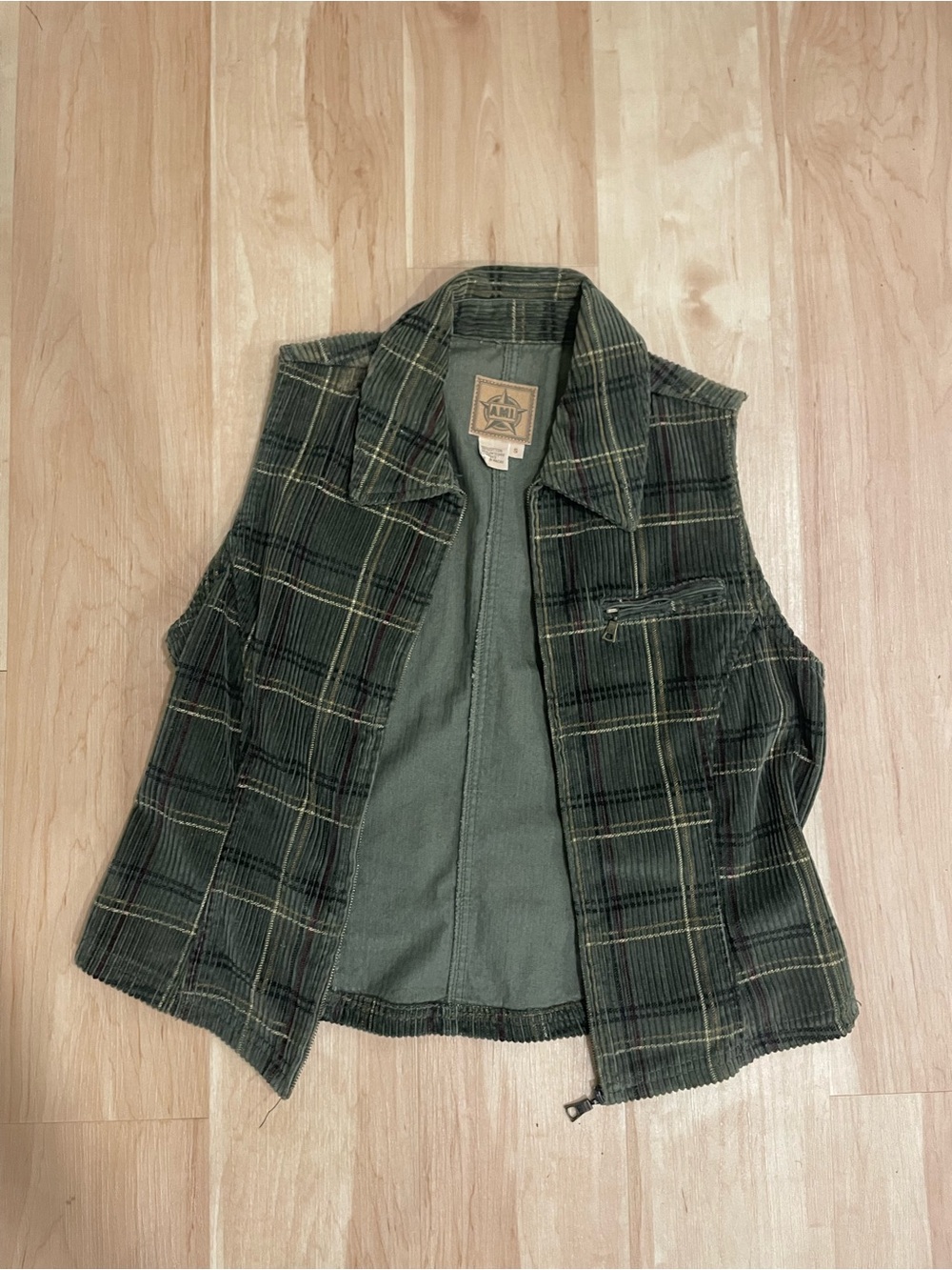 Ami Olive Green Zip-Up Sleeveless Vest